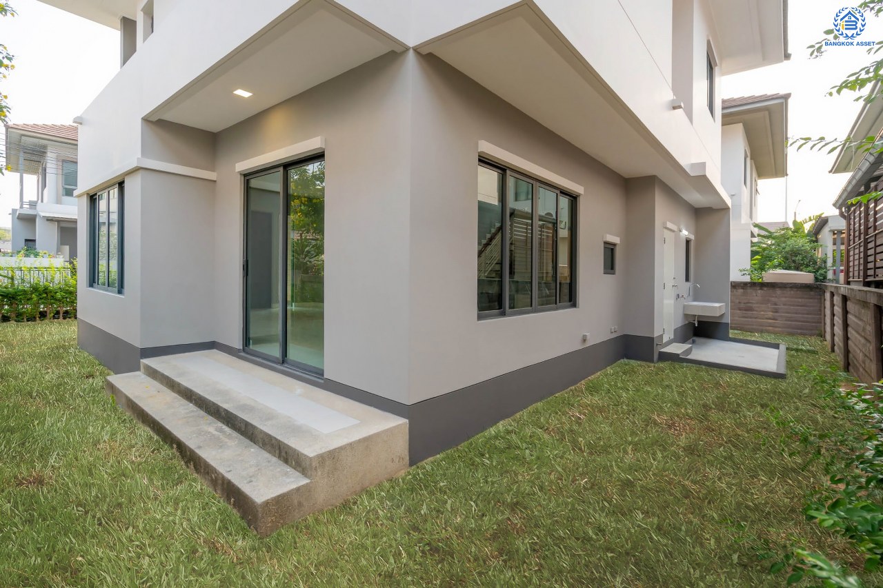 บ้านมือสองตกแต่งใหม่ จากแบรนด์ Sansiri โครงการ เศรษฐสิริ ชัยพฤกษ์-แจ้งวัฒนะ เนื้อที่ 53.3 ตร.ว. ฟังก์ชัน 3 ห้องนอน 3 ห้องน้ำ จอดรถได้ 2 คัน พร้อม Facilities ครบครัน! บนทำเลโซนเมือง เชื่อมต่อทุกการเดินทาง ใกล้เซ็นทรัลแจ้งวัฒนะ, เมืองทองธานี, ทางด่วน "ศรีรัช" และรถไฟฟ้าสายสีชมพู "สถานีปากเกร็ด"...